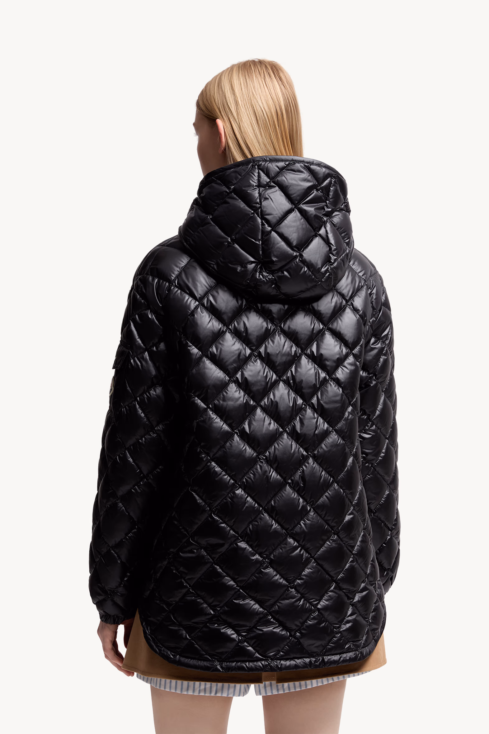 Doudoune courte à capuche et matelassage en losange Femmes Noir Moncler 5